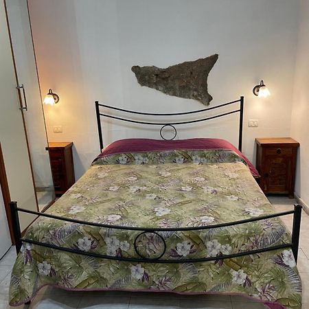 Casa Del Vico Apartment Catania Bagian luar foto